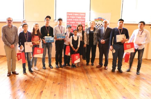 Bakcell gözdən əlil uşaqlar arasında şahmat və dama turnirinə dəstək verib