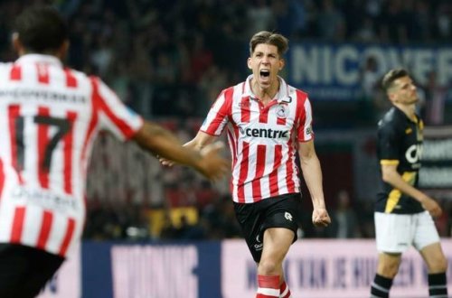 Holland futbolçu 40 metrdən avtoqol vurdu – VİDEO