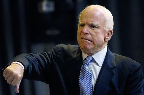 Ağ Evdən ölümcül olan Makkeynə zarafat