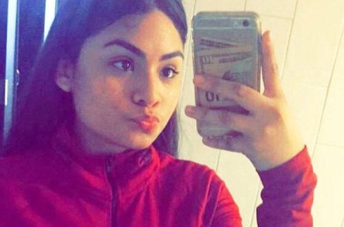 Qara dərili oğlanla sevgili olduğuna görə qızın üzünü yandırdılar - FOTO