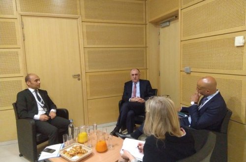 Məmmədyarov Apparturayla görüşdü