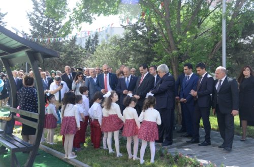 Ümummilli liderin ildönümü münasibətilə yeni park istifadəyə verildi