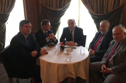 Elmar Məmmədyarov Parisdə həmsədrlərlə görüşdə