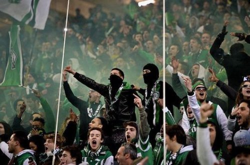 “Sportinq” fanatları futbolçuları döydü – FOTO