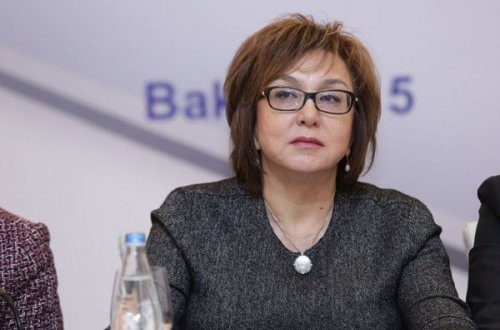 Məleykə Abbaszadə: Abituriyentlərin intihar etməsi bizə aid məsələ deyil