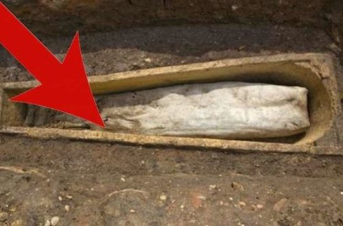 Qəbrdə fırlandığı deyilən mərhum xalq artistimizin məzarı açılıb? - FOTO