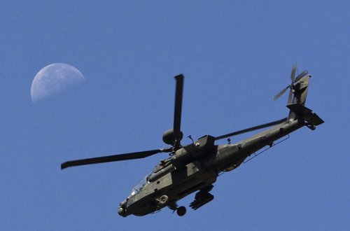 ABŞ-da hərbi təyyarə məktəbə sursat atıb