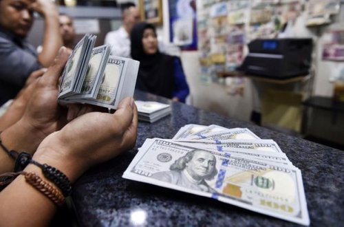 Beynəlxalq ekspert: Dollar çökür