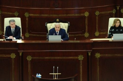 Büdcəyə dəyişiklik müzakirəyə çıxarılır