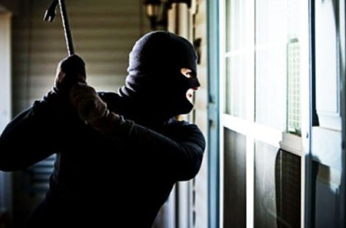 Gəncədə evdən 31 minlik qızıl əşyaları oğurlanıb