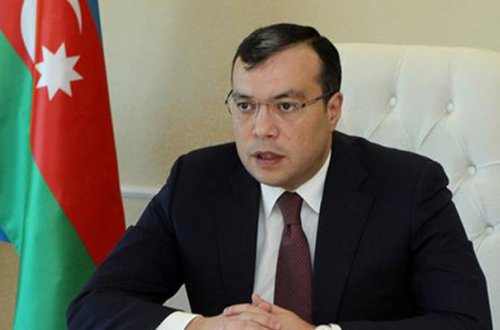 Nazir daha 4 vəzifəli şəxsi işdən çıxardı