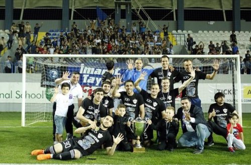 “Qarabağ”a çempionluq kuboku verildi – VİDEO