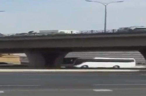 Maşında özünü yandırmaq istədi - Bakıda intihara cəhd