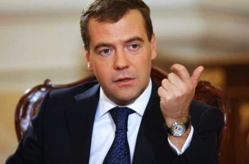 Medvedev İlham Əliyevə məktub ünvanladı