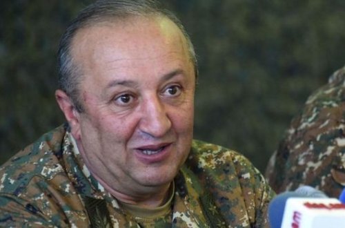 Paşinyan Baş Qərargah rəisini qovdu