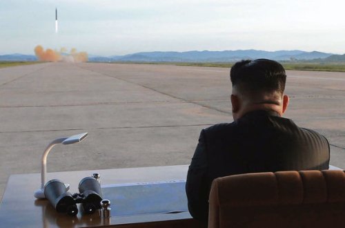 Şimali Koreya nüvə poliqonunu sökdü