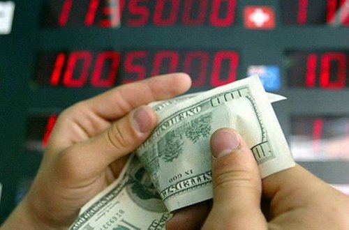 Neft Fondunun valyuta satışları kəskin artıb