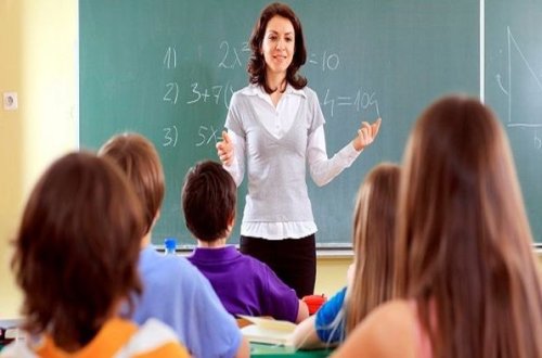 Müəllimlərə şad xəbər: maaşları artırılacaq