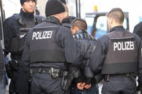 Xüsusi təyinatlılar azərbaycanlı ailəni Almaniyadan qovdular