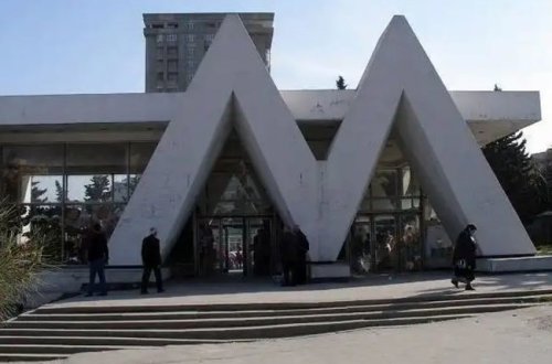 Bakı metrosu yaxınlığında qanlı hadisə