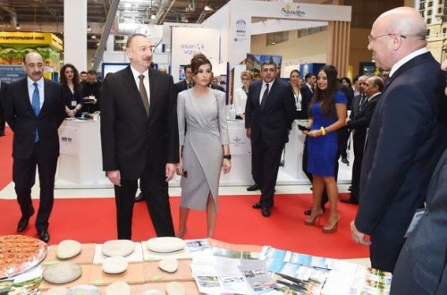 Prezident və xanımı sərgidə