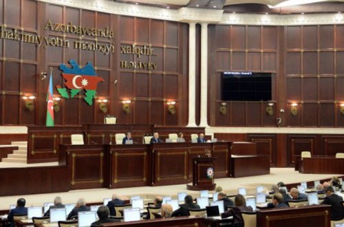 Milli Məclisdə son iclas