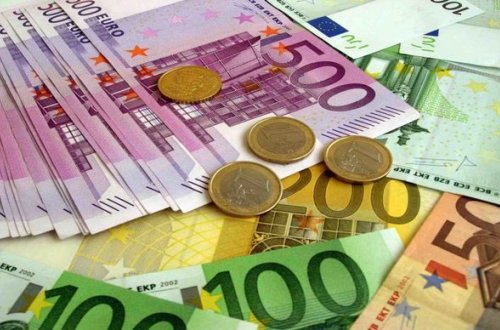 Hökumət böhranı avronu “vurdu” - ŞƏRH