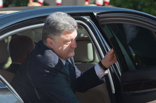 Poroşenkonun korteci yeniyetməni vurub