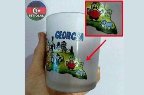 Gürcüstanda azərbaycanlılar təhqir olundu - ŞOK FOTO