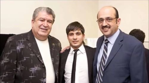 Azərbaycanın xalq artisti erməni müğənni ilə bir arada – FOTO