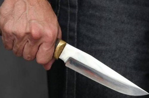 Tovuzda qadın əri tərəfindən bıçaqlandı