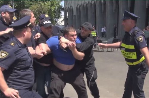 Tbilisidə kütləvi həbslər – VİDEO – YENİLƏNİB