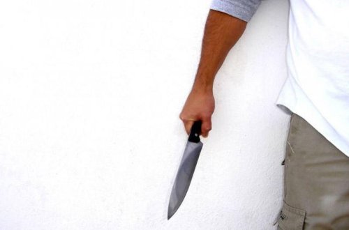 Bakıda qapı-pəncərə sexində kütləvi dava zamanı fəhlə bıçaqlanıb