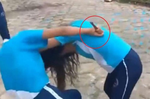 14 yaşlı qızlar arasında dava: 