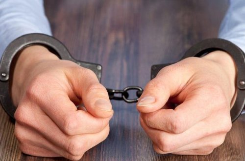 Parklanmaya görə qonşusunu öldürənə 17 il cəza istənildi