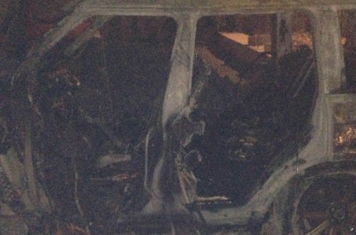 Bakıda iki maşının toqquşması nəticəsində yanğın baş verib, 2 nəfər ölüb - FOTO