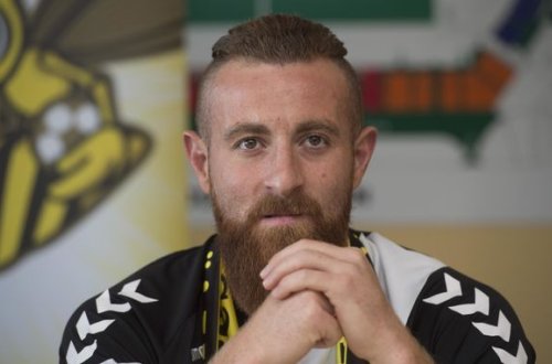 Erməni oyunçu Azərbaycanda futbol oynaya bilər