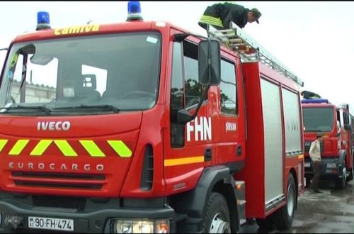 Bakıda yaşayış binasında yanğın olub: 7 nəfər xilas edildi, 25 nəfər təxliyə olundu -YENİLƏNDİ