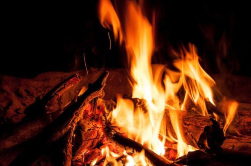 Uşaq tonqal qalamaq istədi, faciə ilə üzləşdi - Azərbaycanda