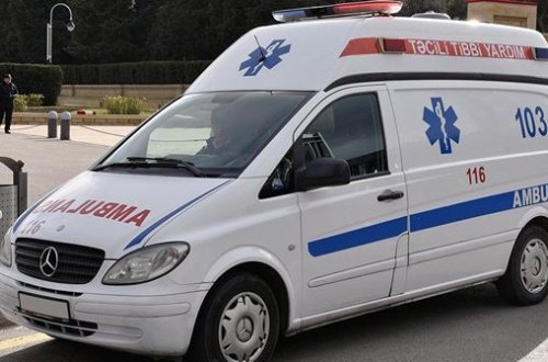 Xızıda qadın özünü hərəkətdə olan avtobusdan atıb