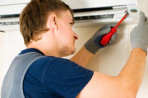 Bakıda kondisioner ustasını elektrik cərəyanı vuraraq öldürüb