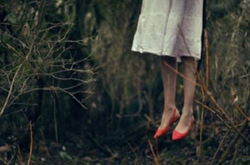 Masallıda dəhşət — Ərinin işgəncələrinə dözməyən qadın intihar etdi