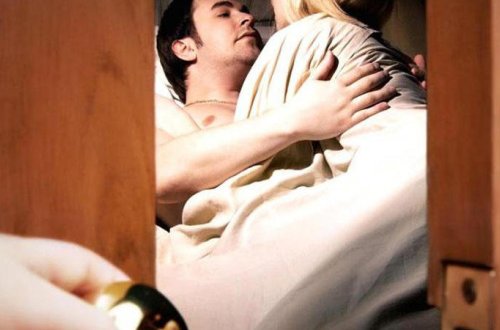 Arvadının 24 yaşlı oğlanla xəyanət şəkillərini gördü və... - Ağdaşda DƏHŞƏT