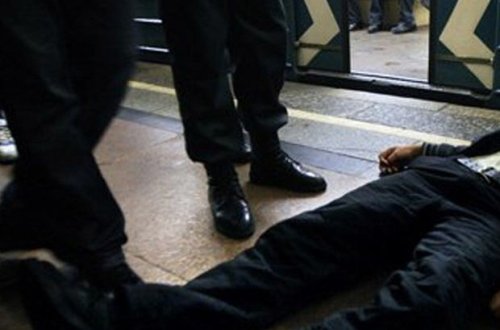 Bakı metrosunda ölüm hadisəsi baş verib