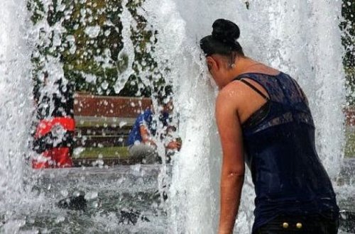 Anomal istilər davam edəcək