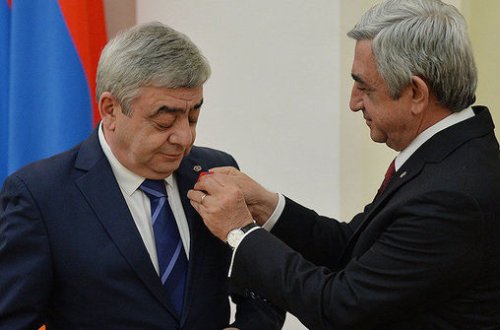 Sarkisyanın ailəsi qanunsuz varlanmaqda ittiham olunur