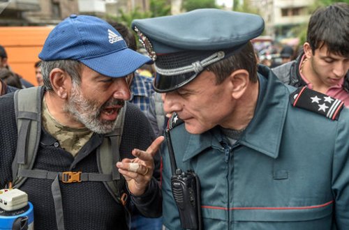 Paşinyan Qarabağa qoşun göndərir