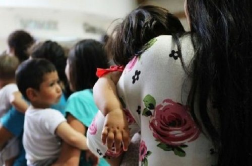 ABŞ hökumətindən qaçqın uşaqlarla bağlı daha bir göstəriş - Məcburi DNT