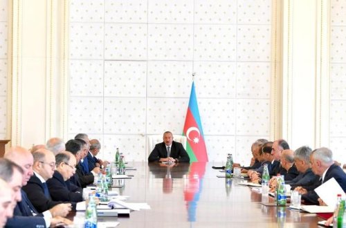 İlham Əliyevin sədrliyi ilə Nazirlər Kabinetinin iclası keçirildi