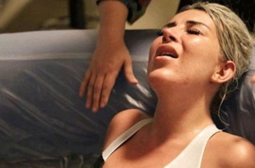 Nazlı doğuş anını izləyiciləri ilə paylaşdı - Fotolar